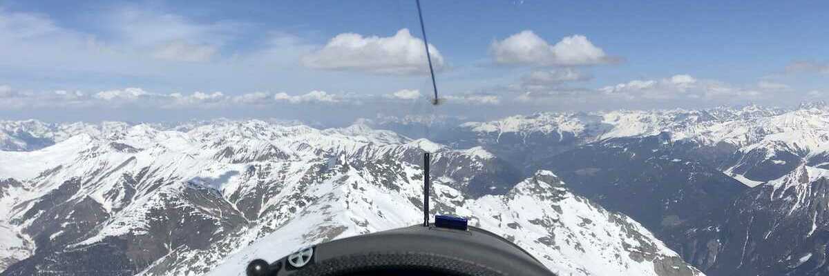 Flugwegposition um 12:51:28: Aufgenommen in der Nähe von Bezirk Inn, Schweiz in 3187 Meter